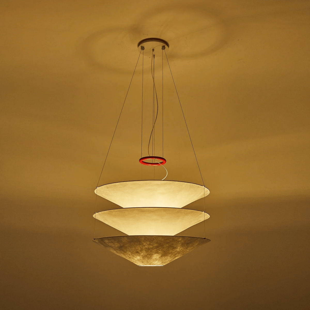 Brenira Suspension Moderne