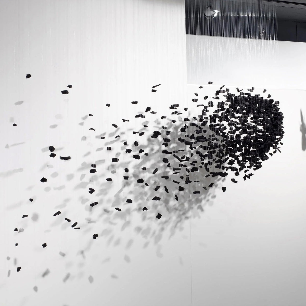 Arsilus Lustres en Cascade Couleur Pierre Anthracite pour Un Espace Artistique