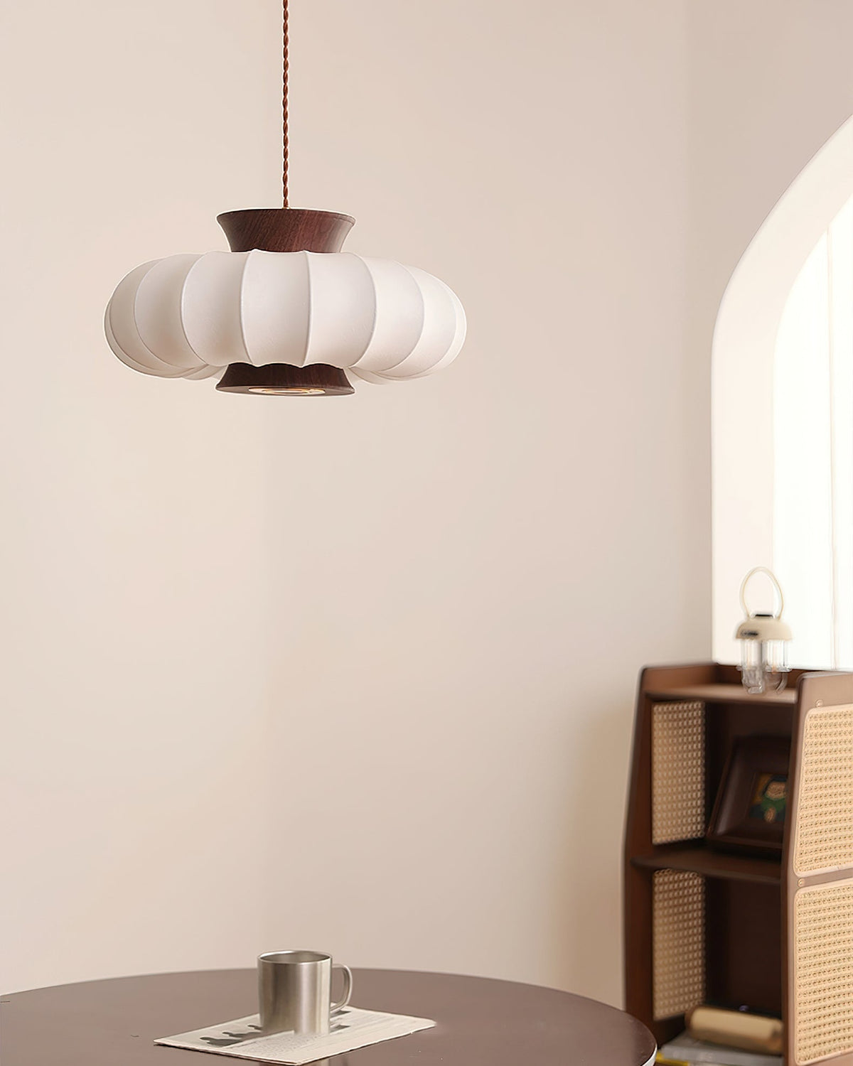 Side profile of the taller Aeron Pendant Light, Model B.