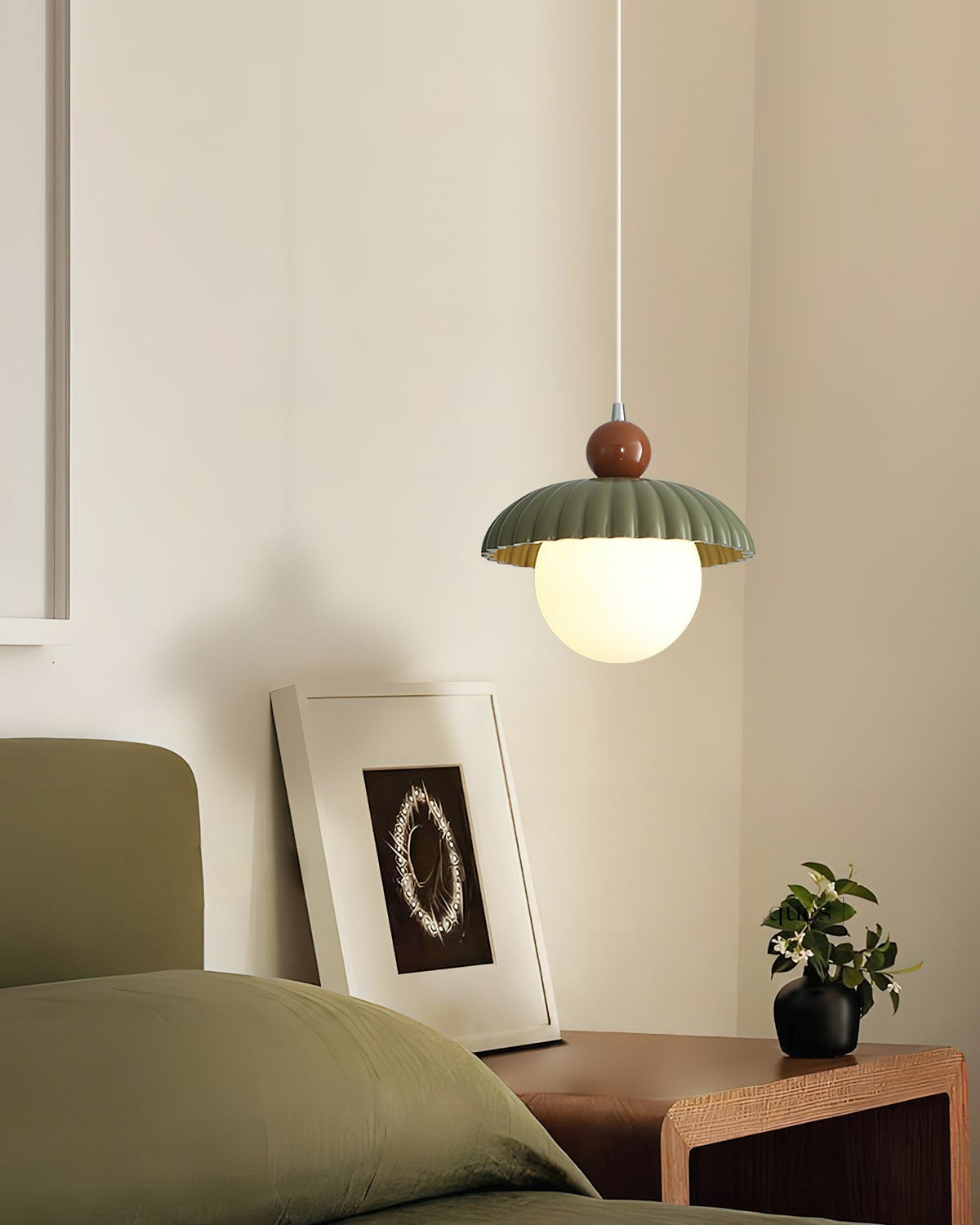 Alien Retro Charm Pendant Light-Neutral Decor
