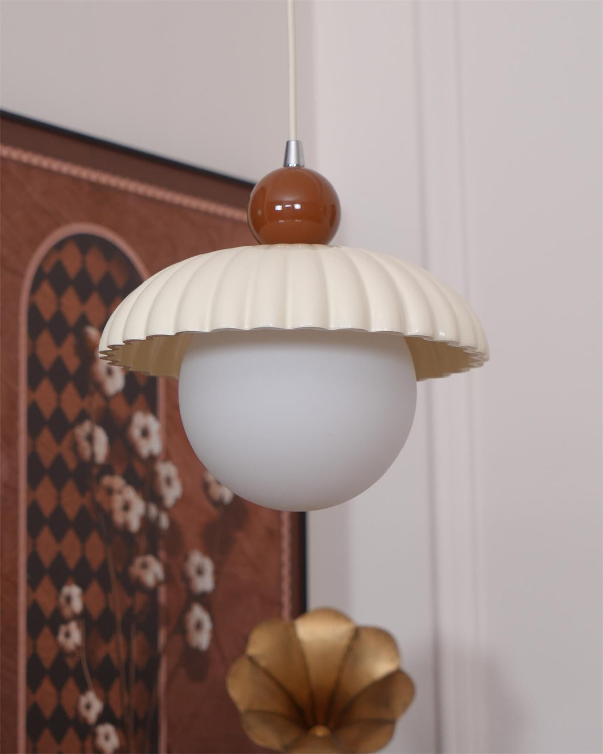 Alien Retro Charm Pendant Light-Neutral Decor