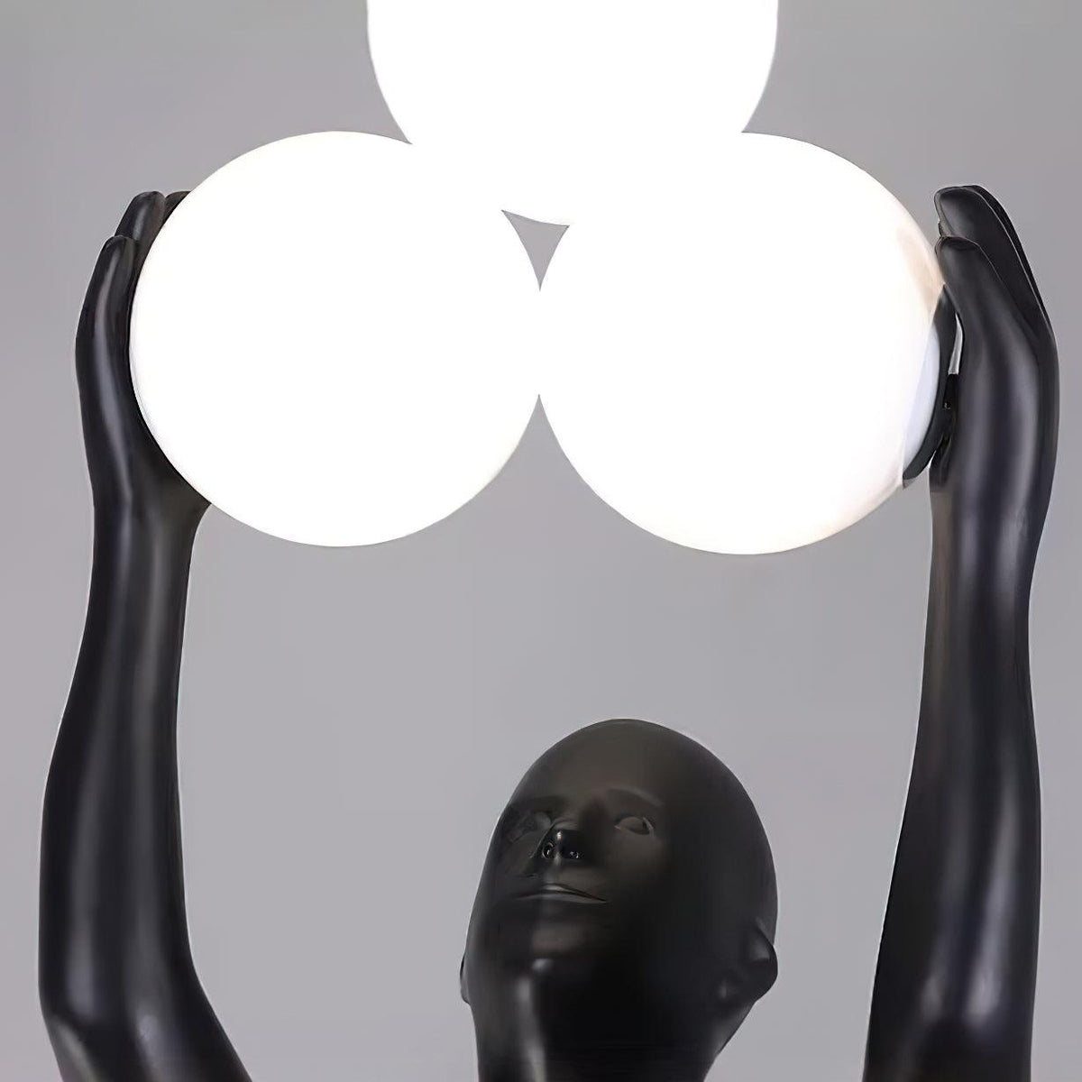 Avenoiella Lampadaire