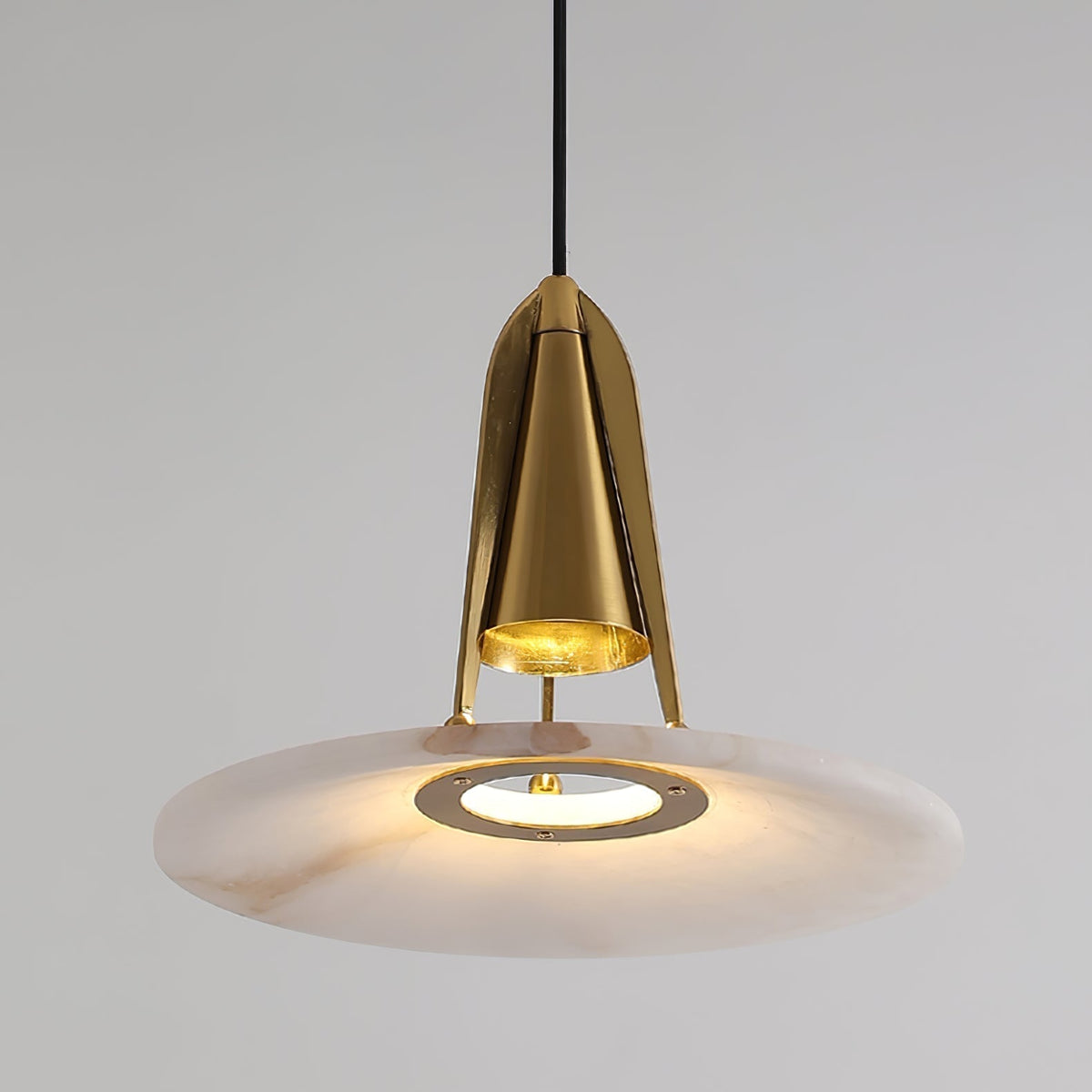 Zothayra Suspension Conique