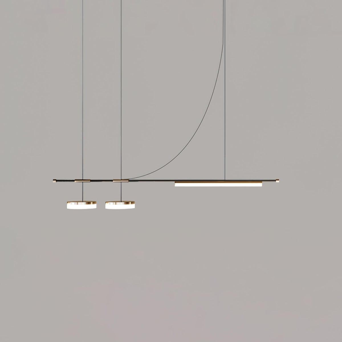 Della Suspension Linéaire Moderne