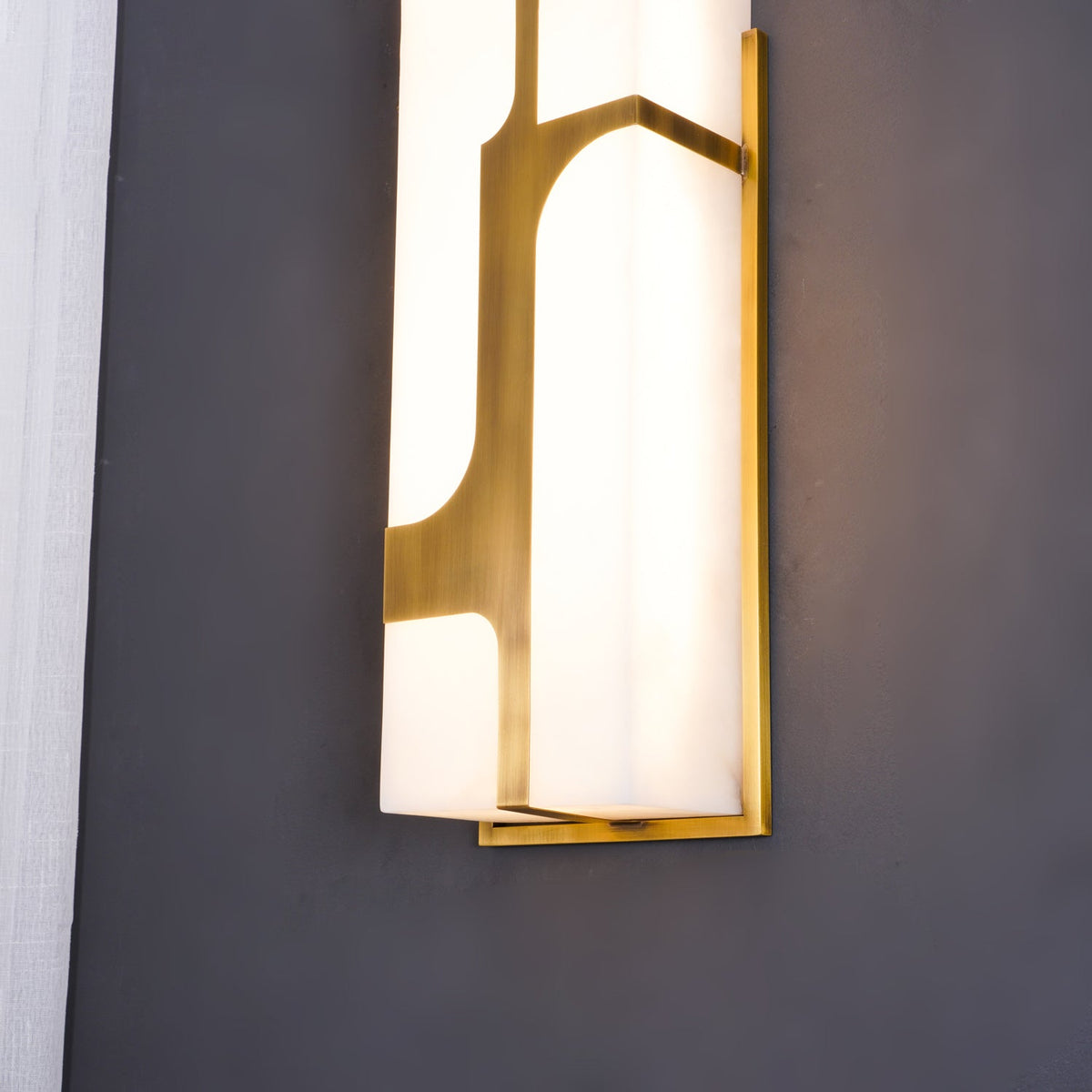 Ariel Wall Lamp Alabaster & Brass Elegance-Neutral Decor