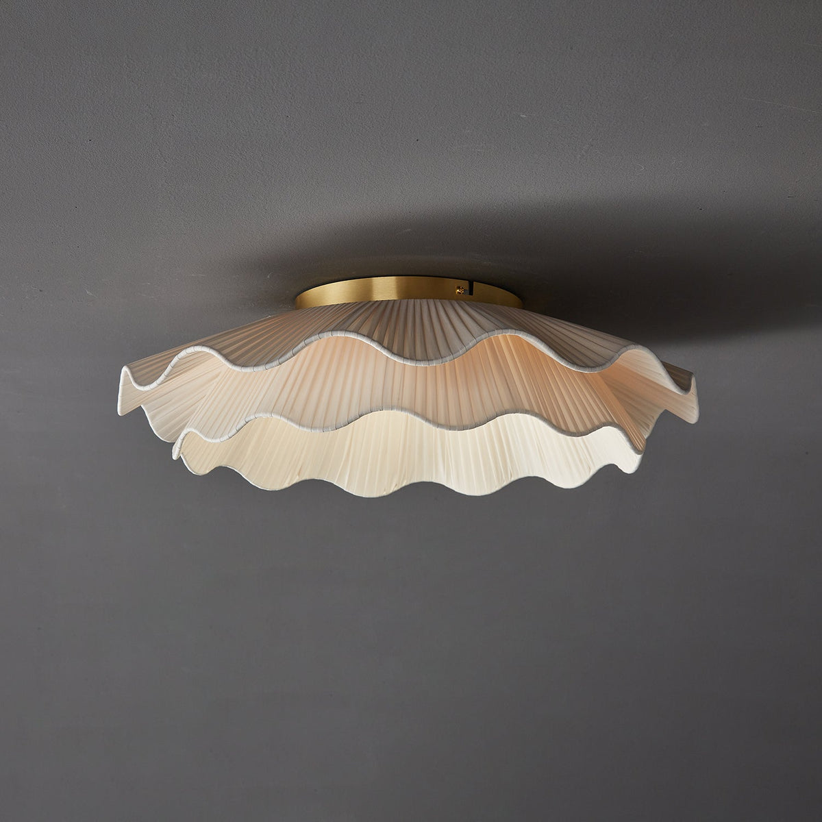 Cedeva Plafonnier en Laiton Tissu Vague Élégance Premium
