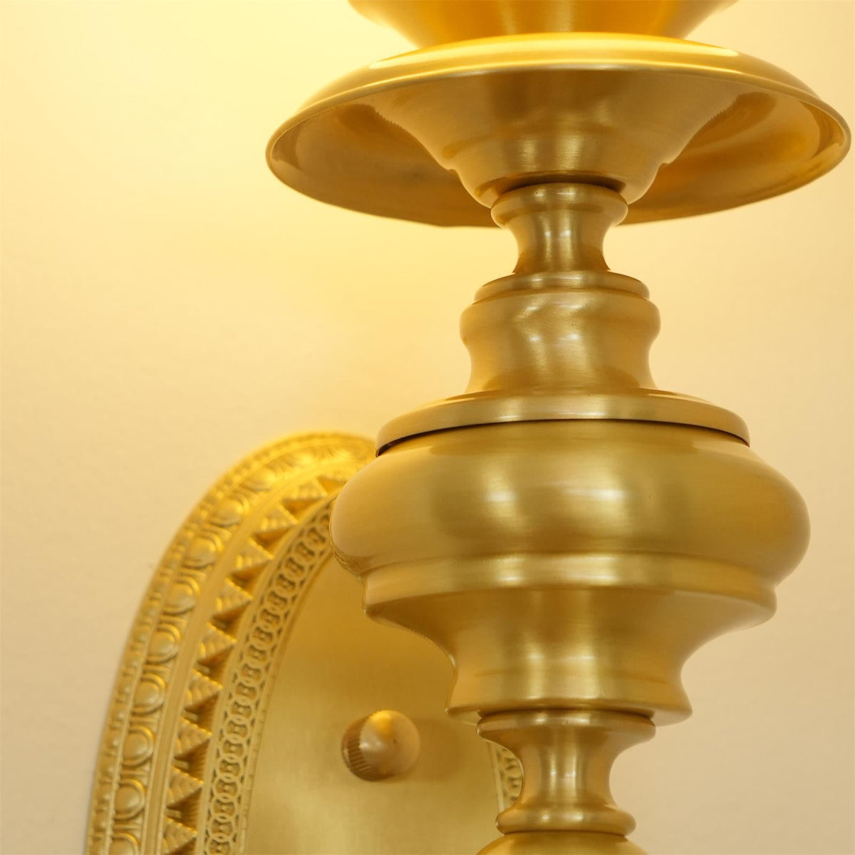 Wall Lamp Sculpted Brass Body Globe Shade Classic Elegant Statement-Neutral Decor