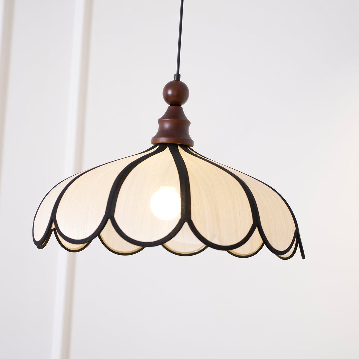 Product dimensions for the 40cm Botan Pendant Light.
