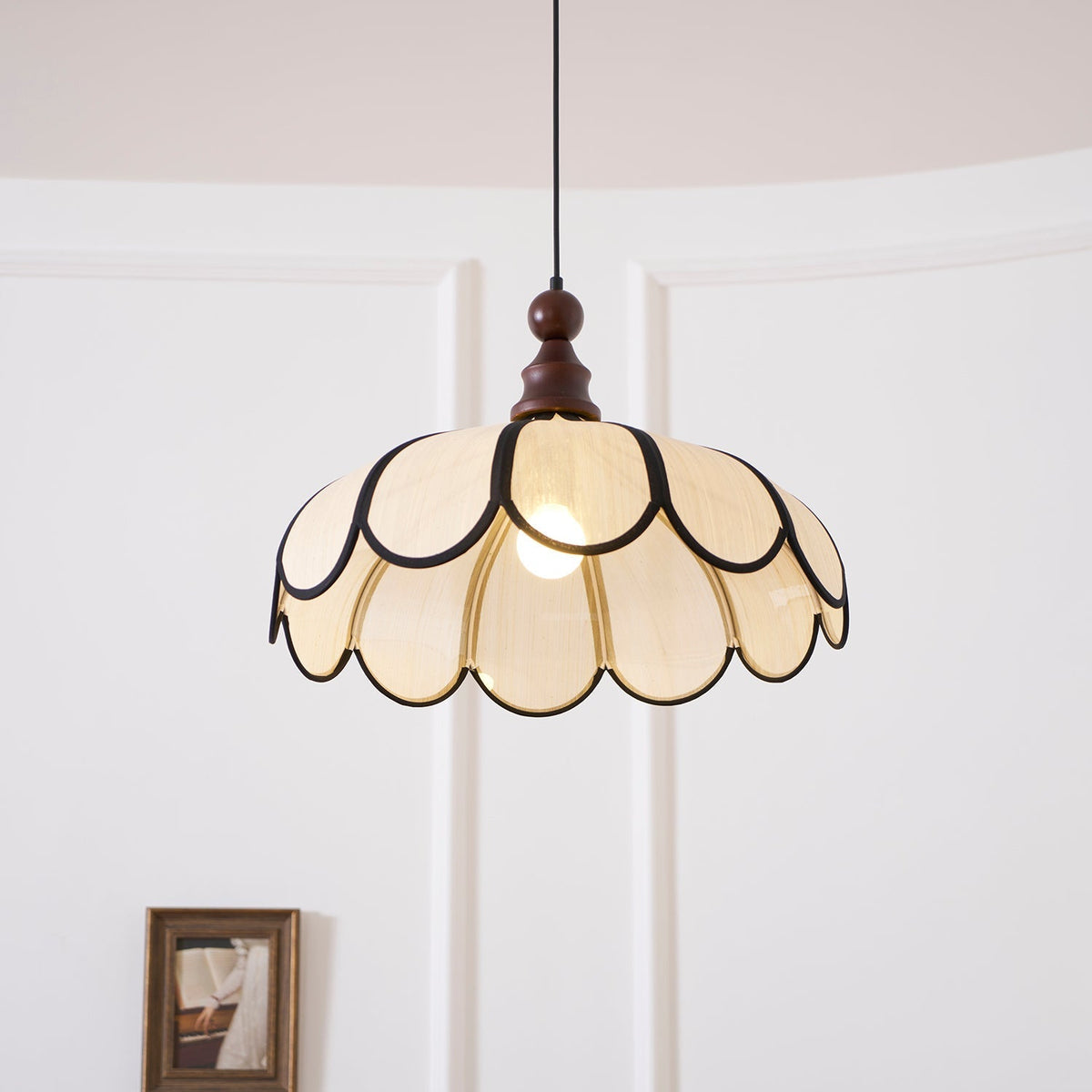 Product dimensions for the 60cm Botan Pendant Light.