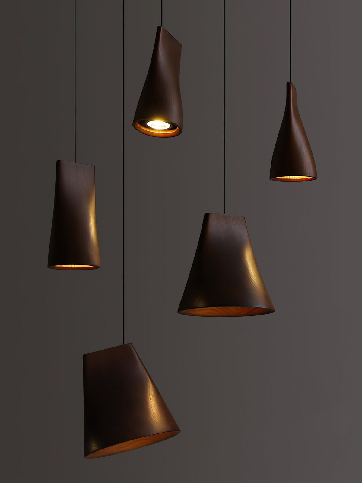 Ivarara Suspension Bois Asymétrique