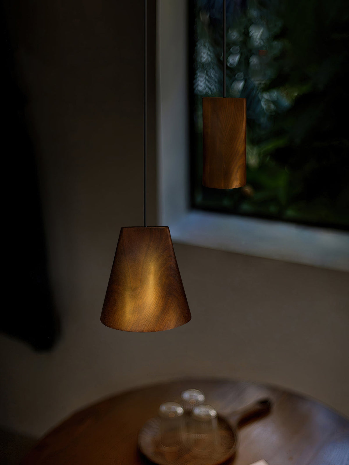 Ivarara Suspension Bois Asymétrique