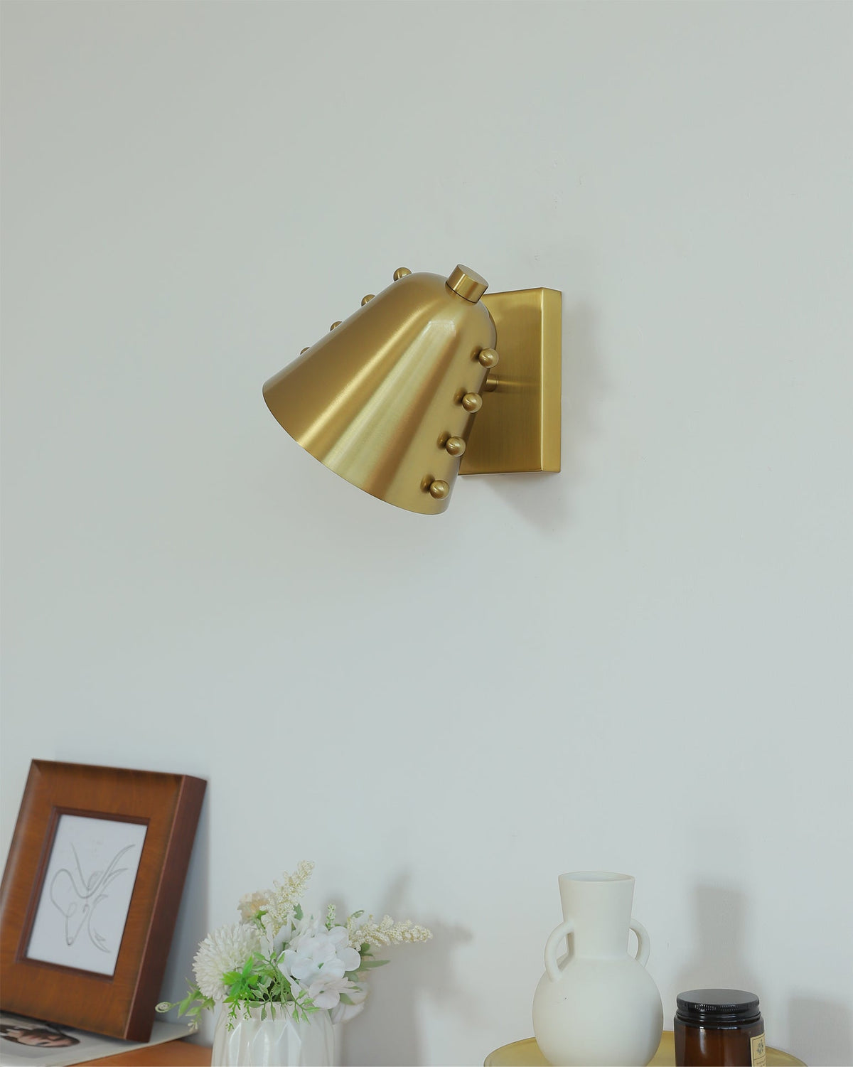 Close-up of the black finish on the Bespoke wall lamp.