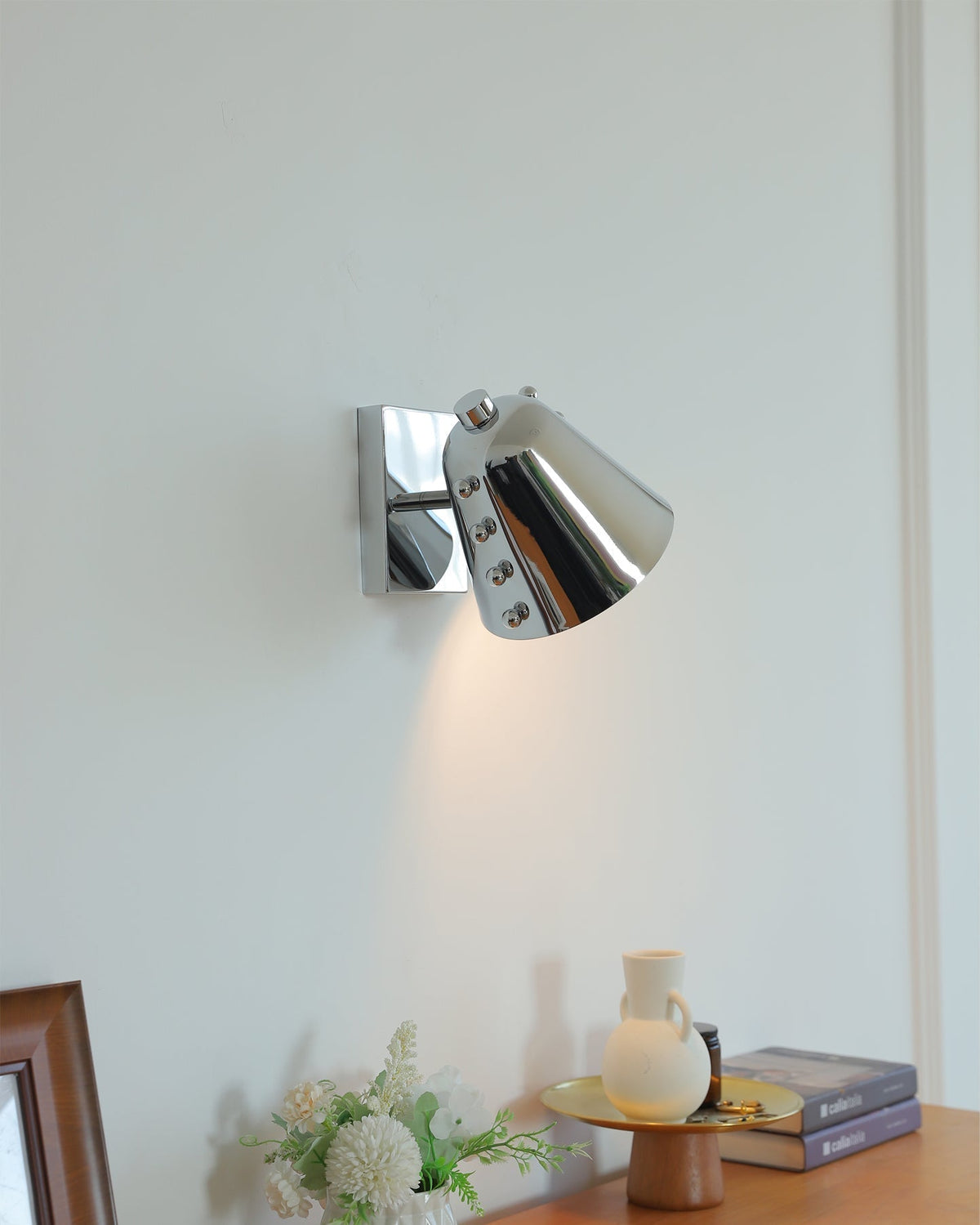 Detail shot of the E26/E27 bulb socket on the Bespoke wall lamp.