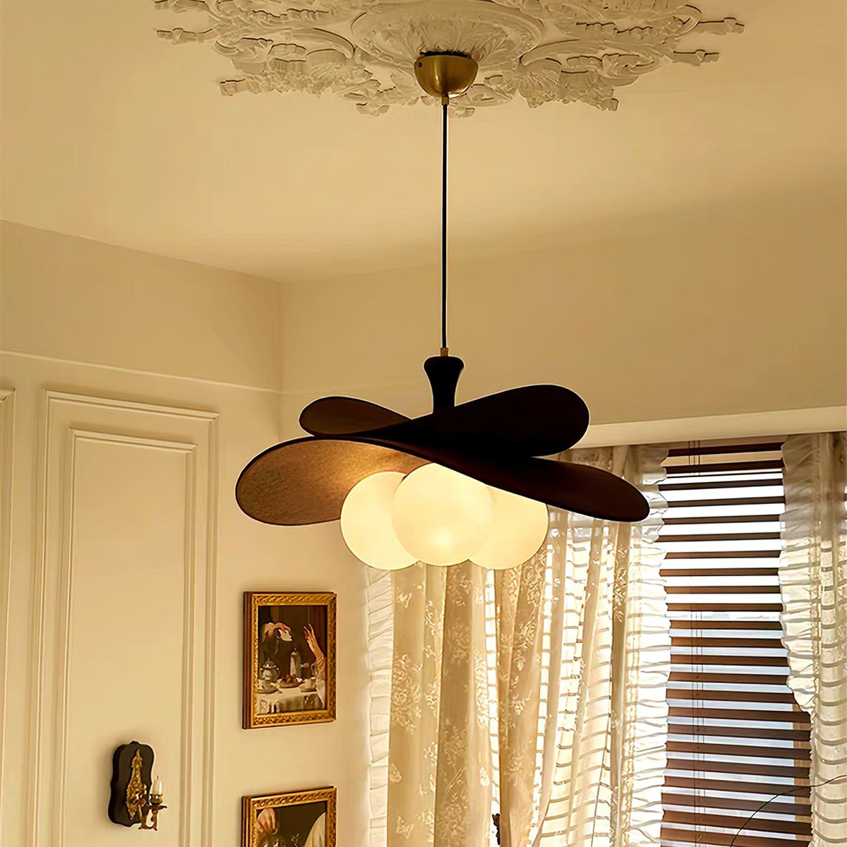 Flintis Petals Lustre