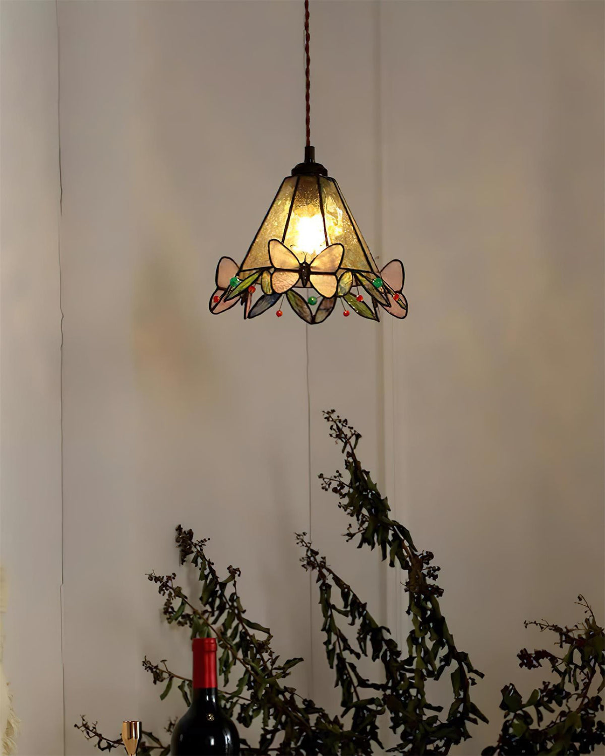Briandy Tiffany Pendant Light Glass-Neutral Decor