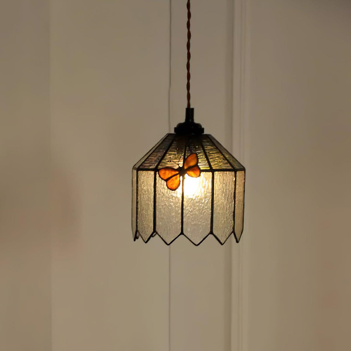 Briandy Tiffany Pendant Light Glass-Neutral Decor