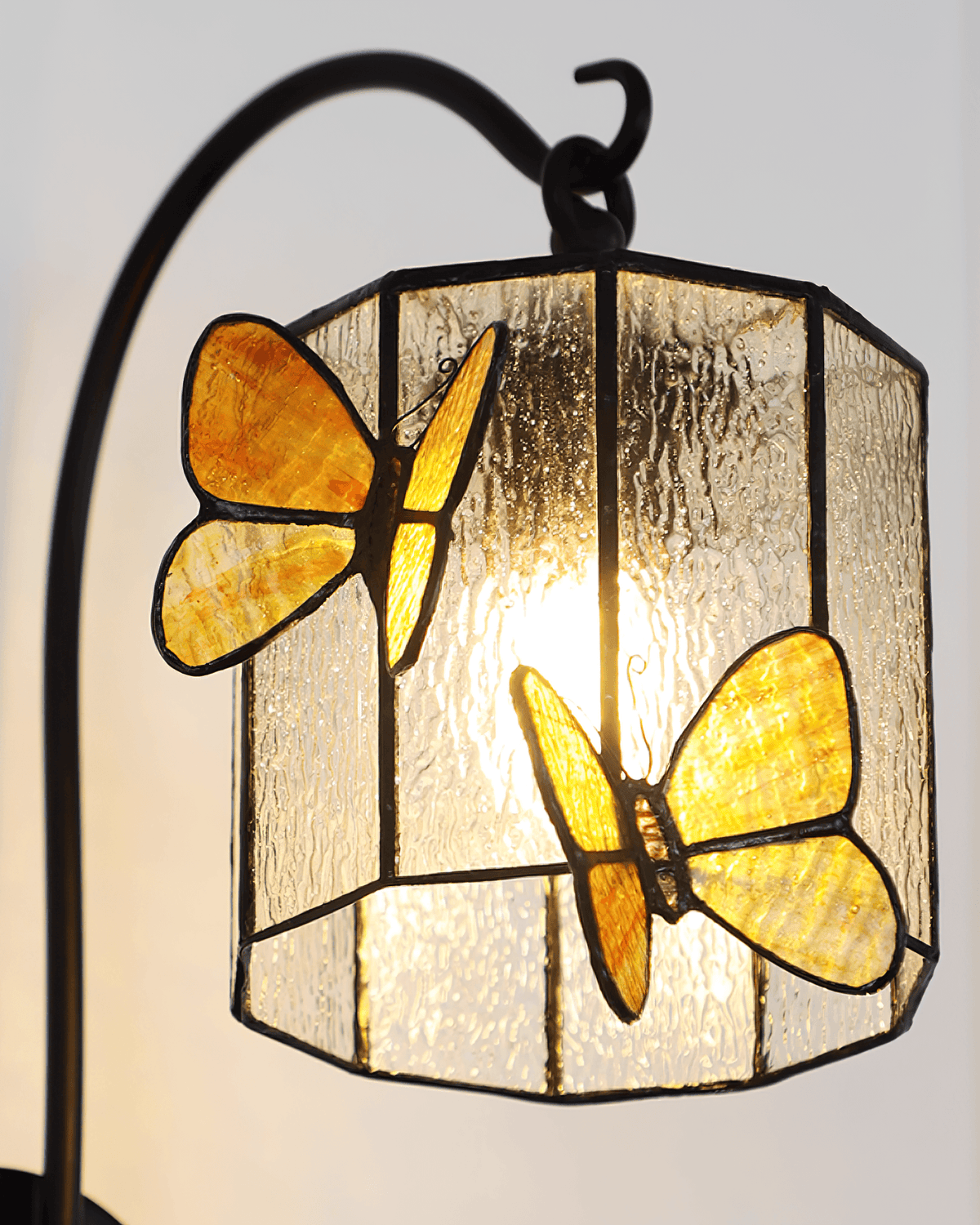 Tiffany Wall Lamp Glass Butterfly Art-Neutral Decor