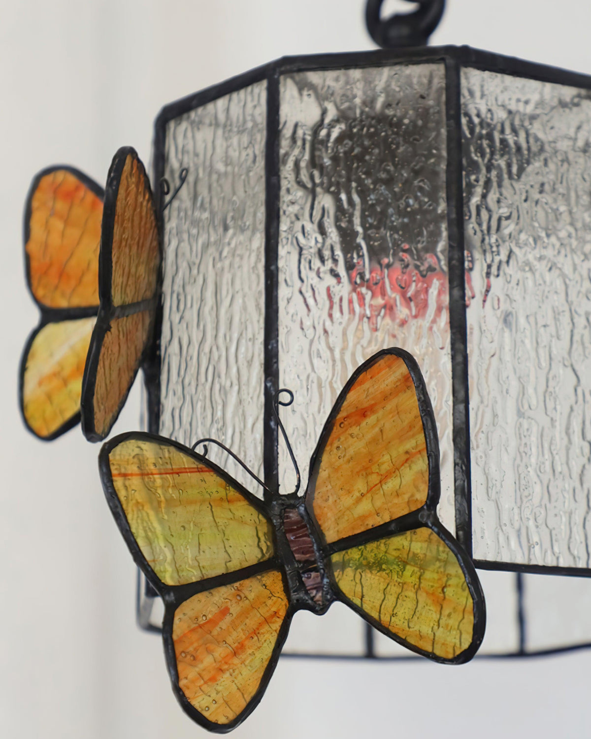 Tiffany Wall Lamp Glass Butterfly Art-Neutral Decor