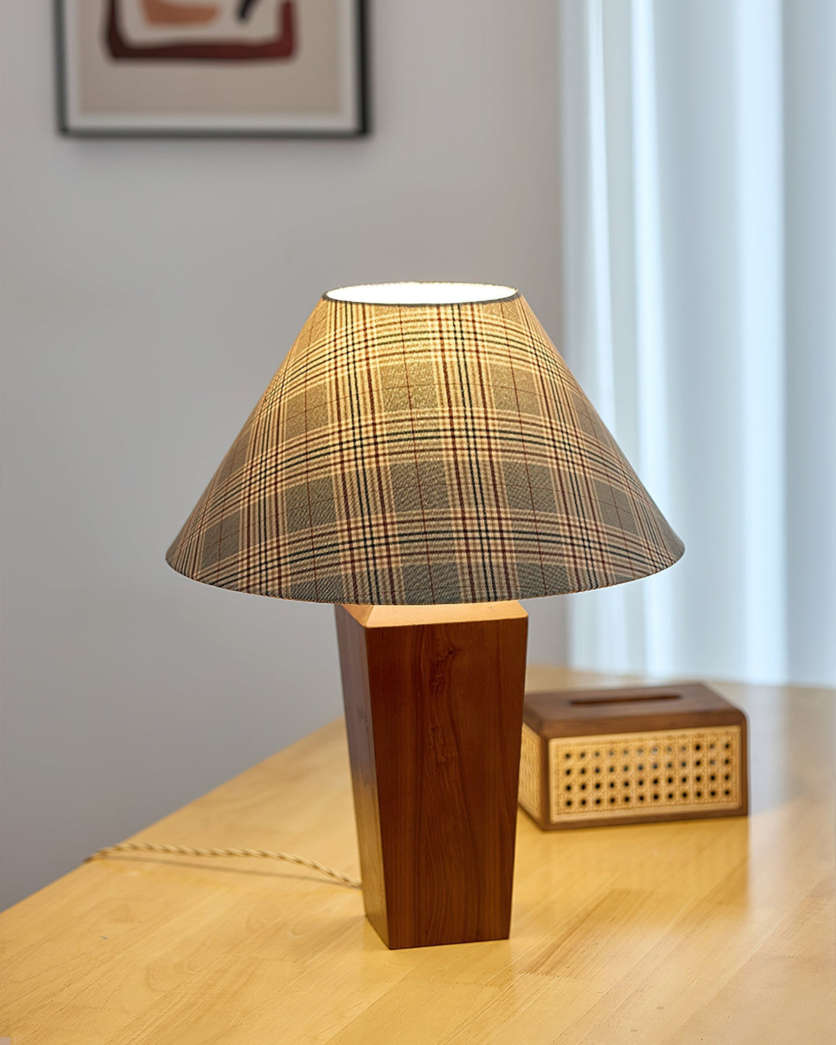 Product dimensions of the Cabin Table Lamp.