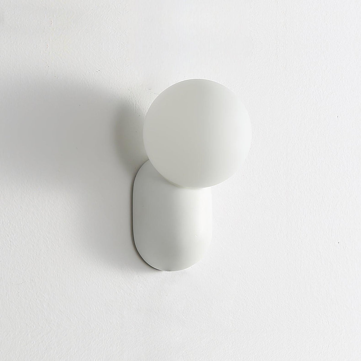 Nelo Minimalist Globe Wall Sconce-Neutral Decor