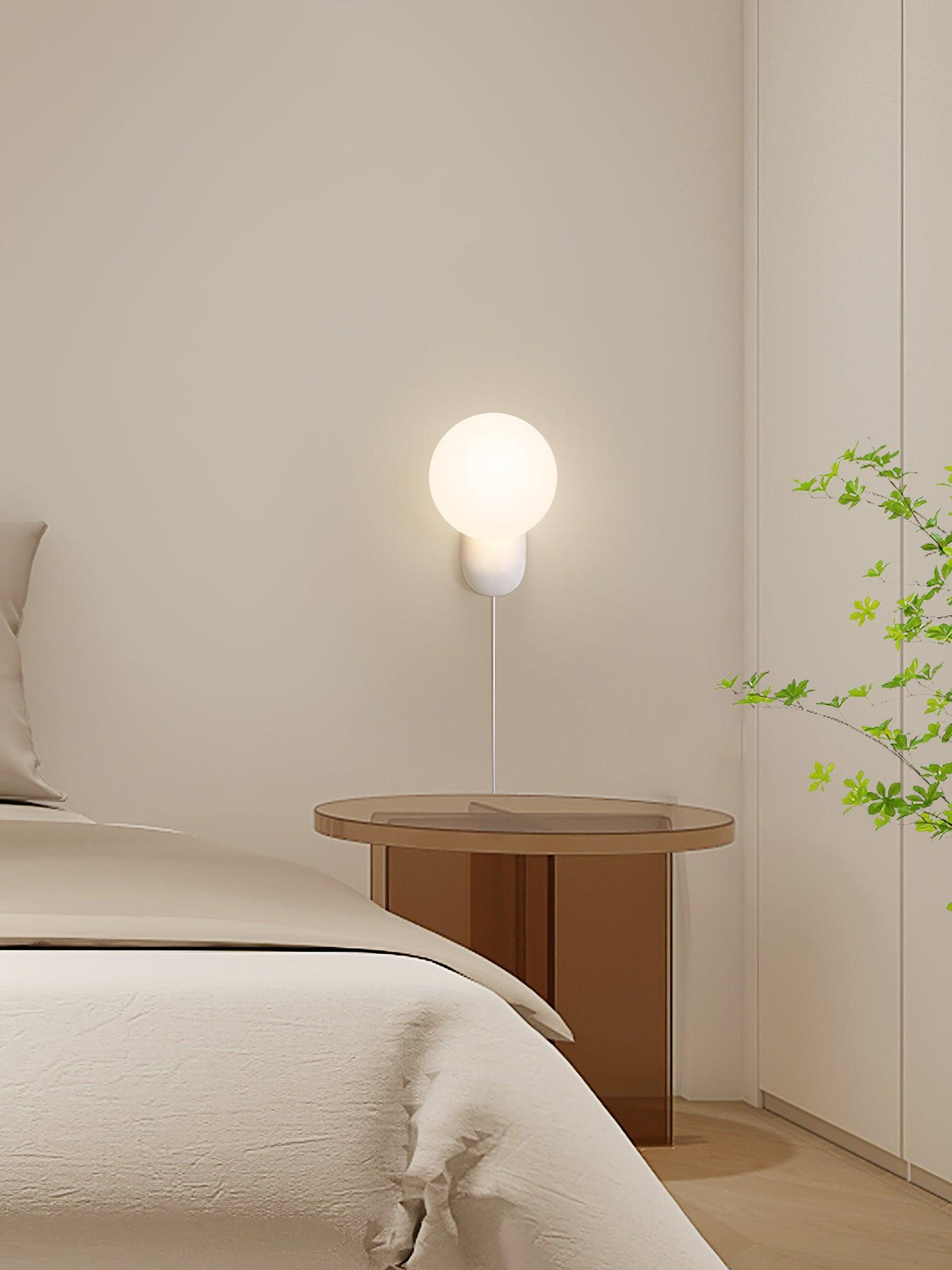 Nelo Minimalist Globe Wall Sconce-Neutral Decor