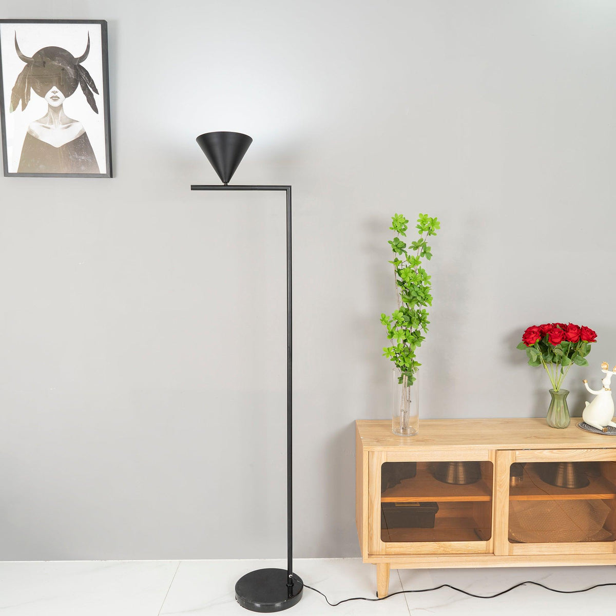 Nell Lampadaire Minimaliste