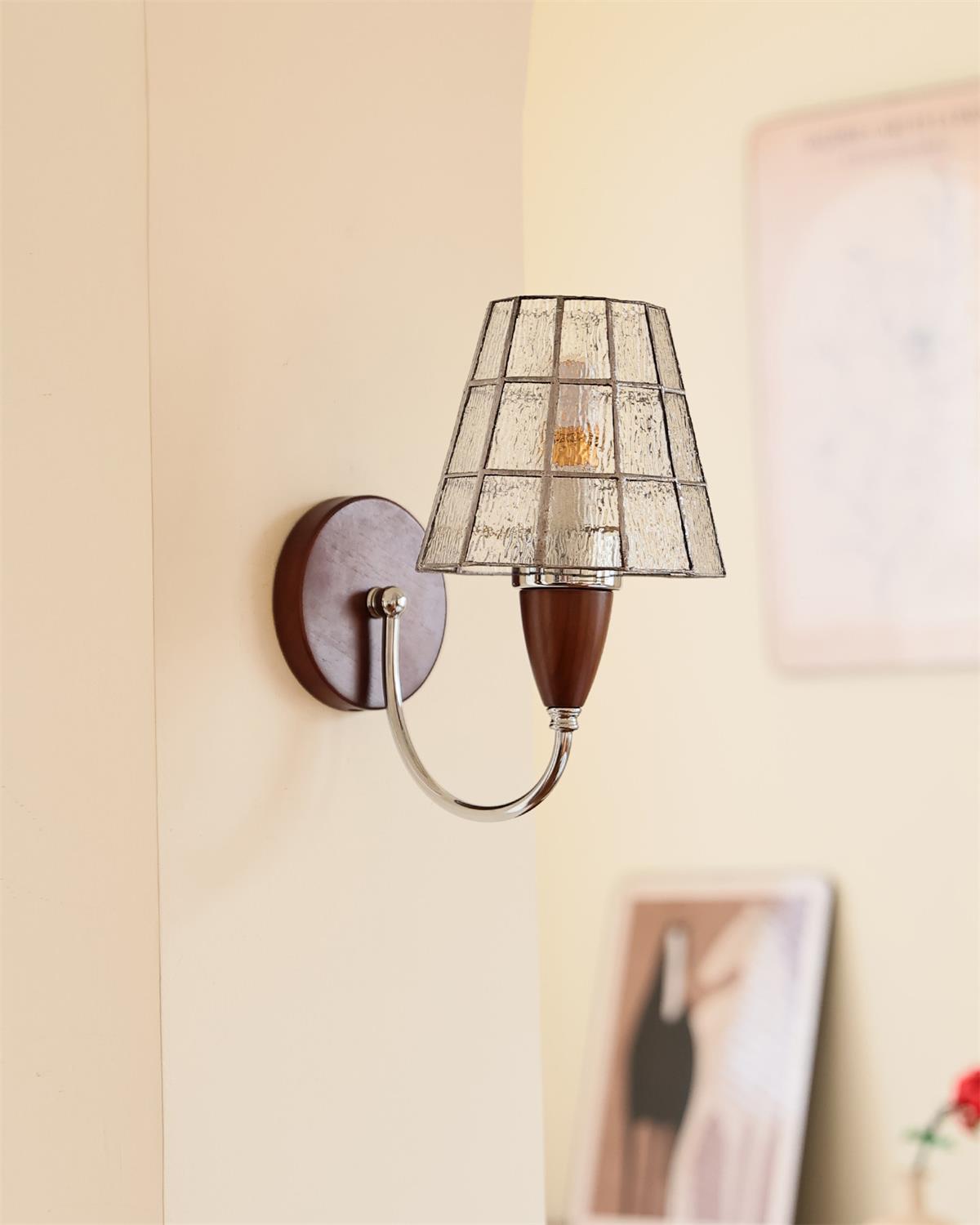 Ambrielle Applique Murale