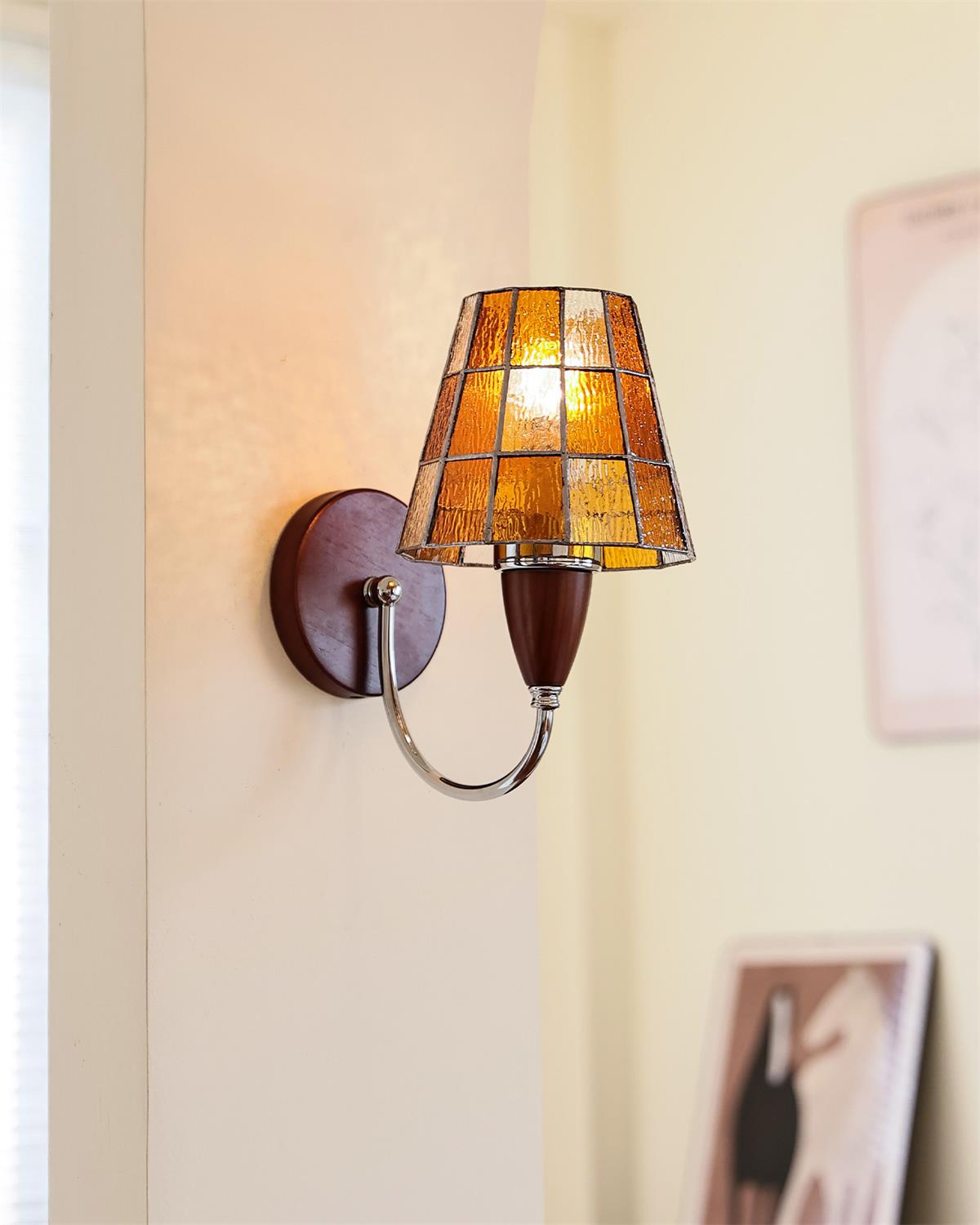 Ambrielle Applique Murale
