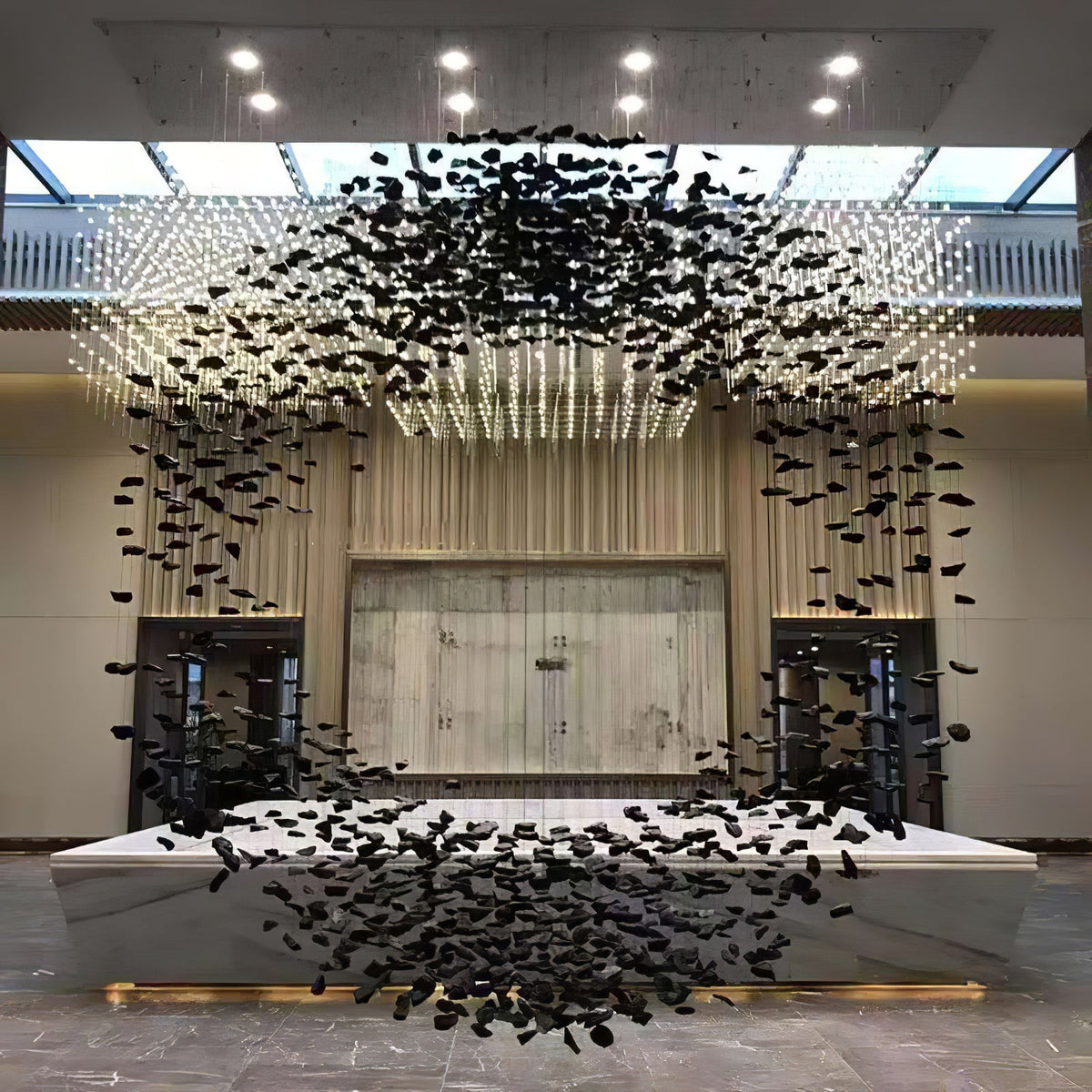Arsilus Lustres en Cascade Couleur Pierre Anthracite pour Un Espace Artistique