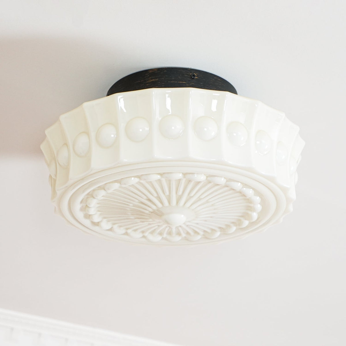 Cedael Plafonnier en Verre Blanc Floral pour Salon