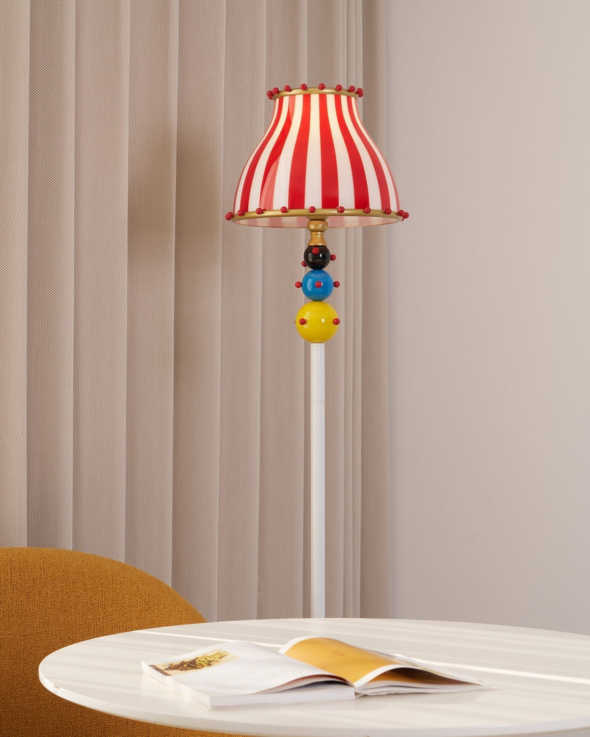 Teriaaine Lampadaire