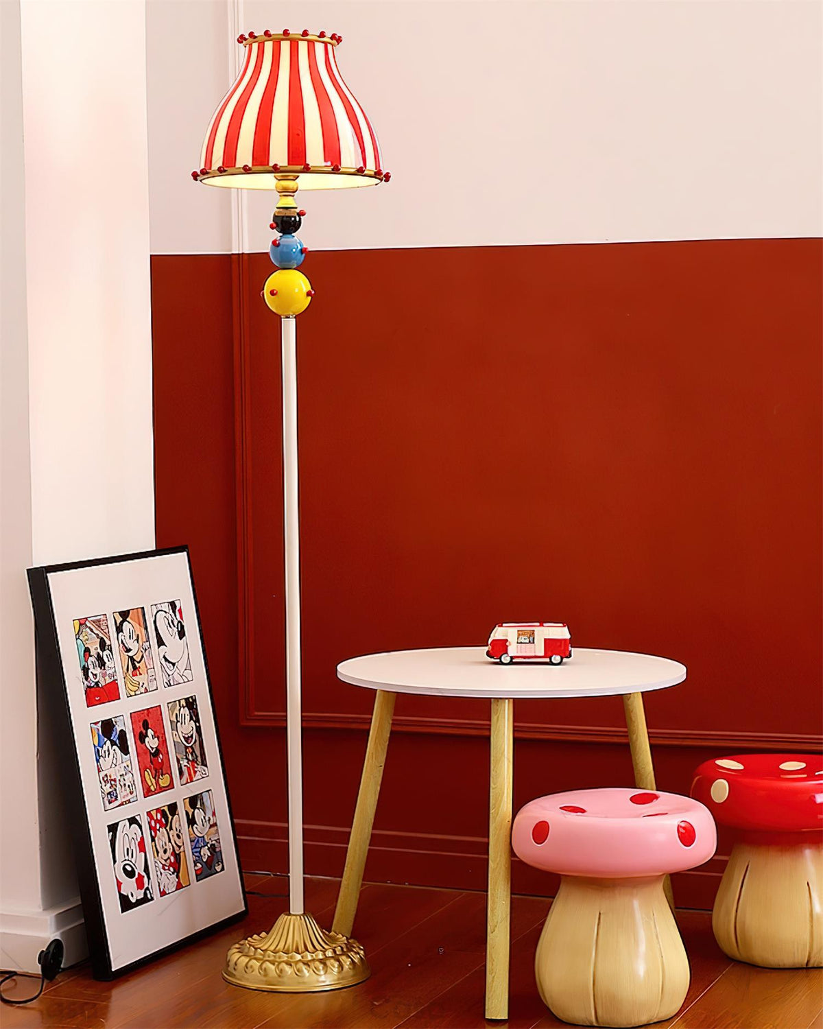Teriaaine Lampadaire