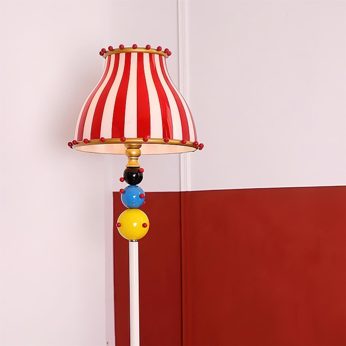 Teriaaine Lampadaire