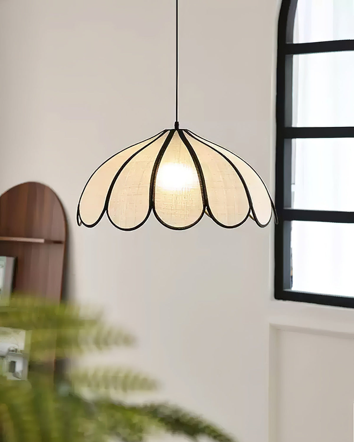 Pendant Lamp Scalloped Plant Fiber Shade Metal Frame Minimalist-Neutral Decor