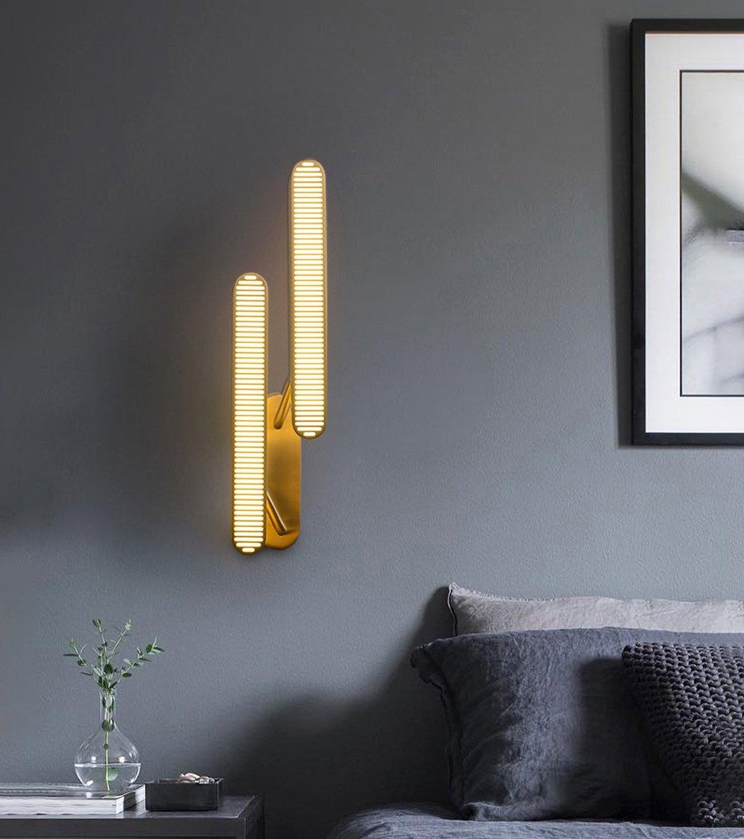Adrine Lampe Murale en Laiton avec Grille Fendue
