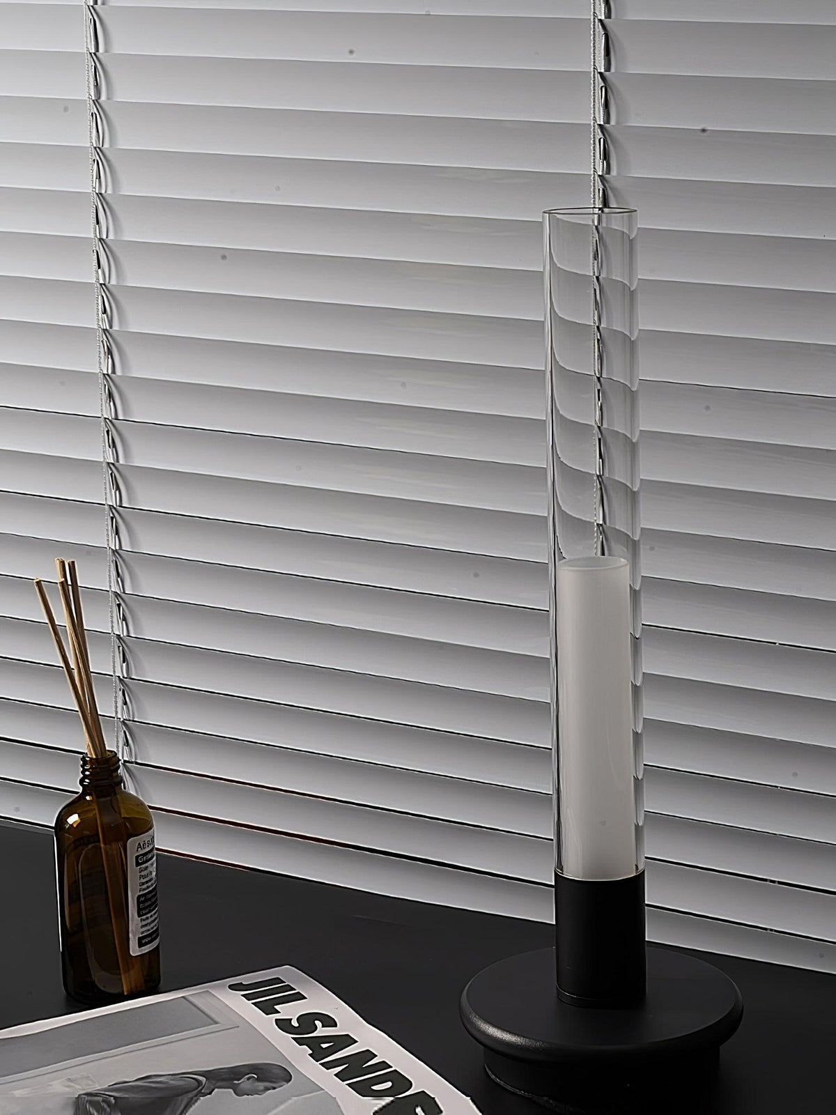 Tevi Lampe de Table Minimaliste en Acrylique