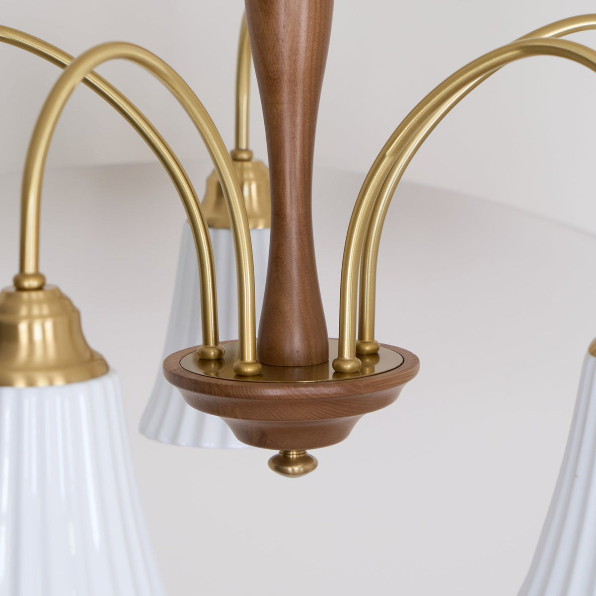 Conia Lustre