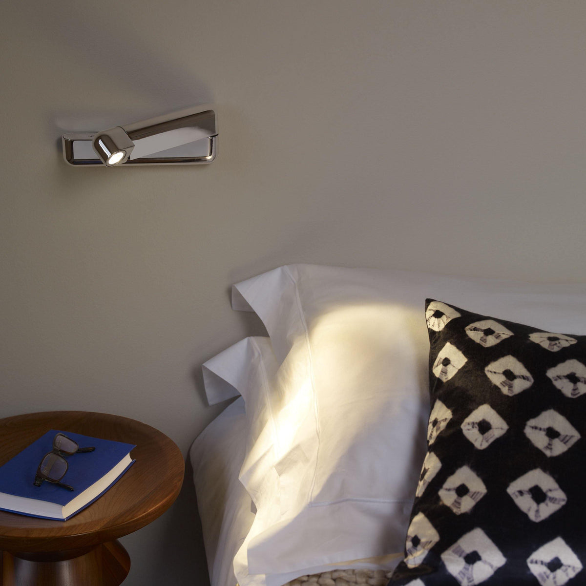 Roselia Applique Murale Noire LED Réglable USB