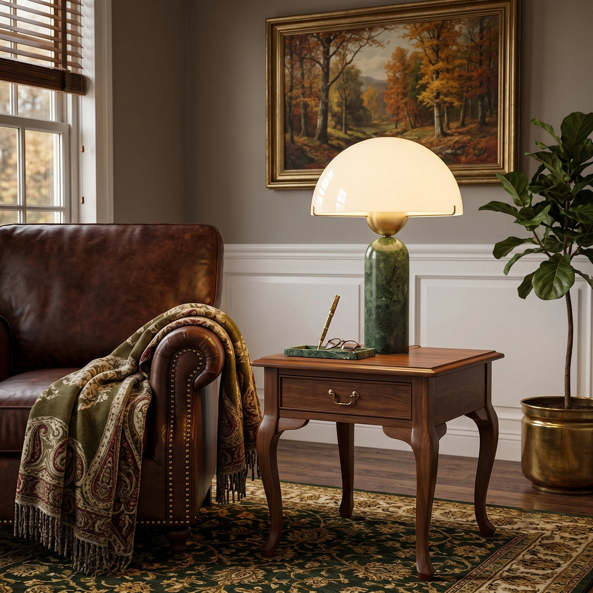 A look at the lamp's integrated LED light source.