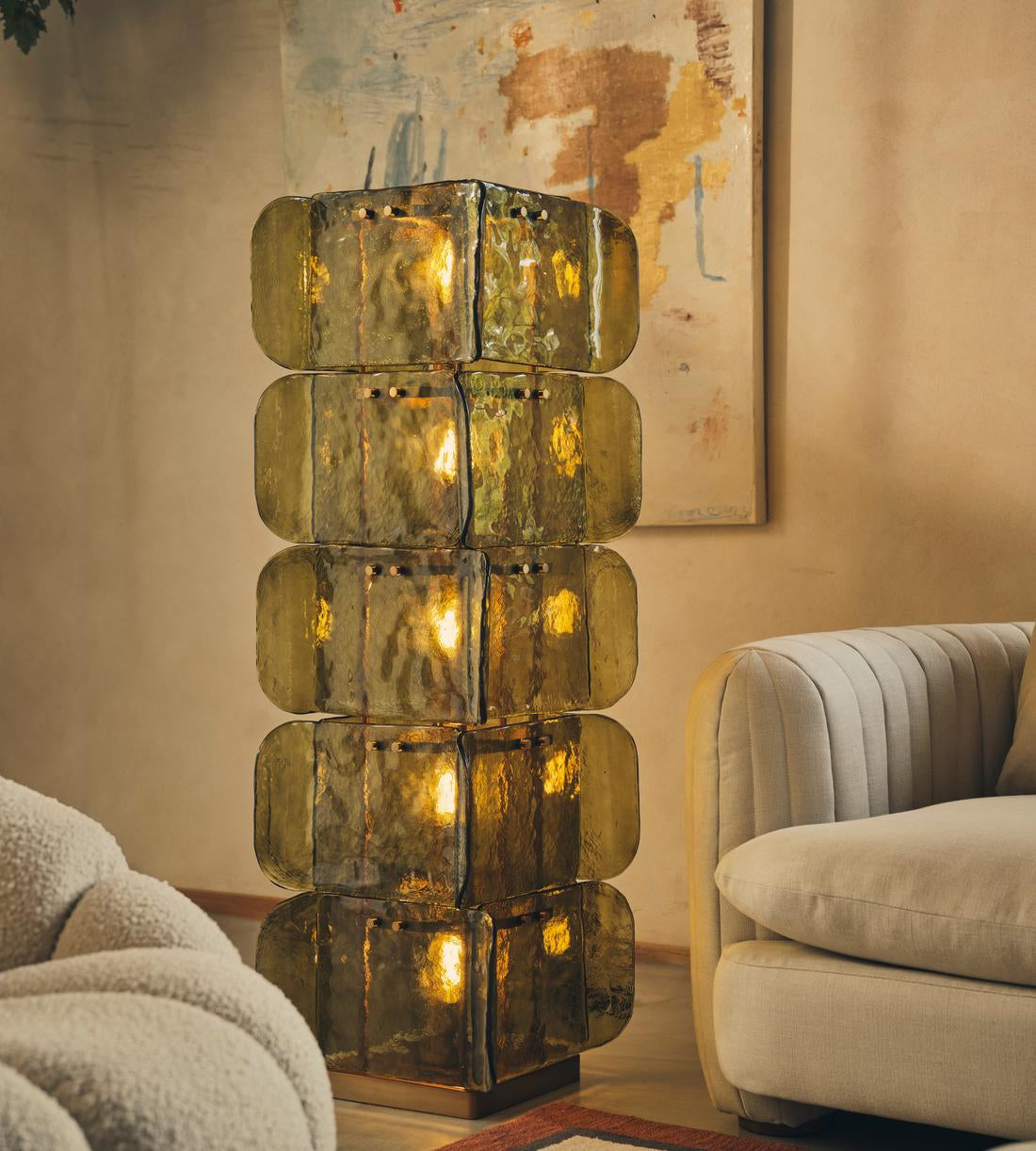Side profile of the Cubo Totem Floor Lamp showcasing its five-tier structure.