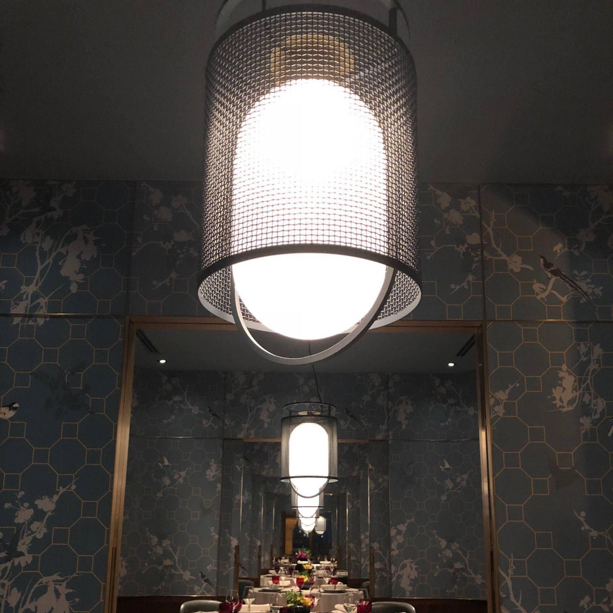 Cyreris Suspension Cylindre en Maille Accent en Laiton Industriel