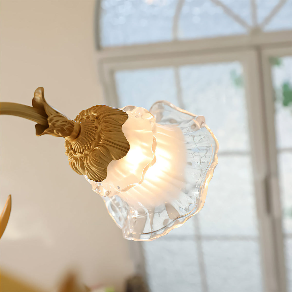 Side profile of the 8-light Dore Flower Chandelier.