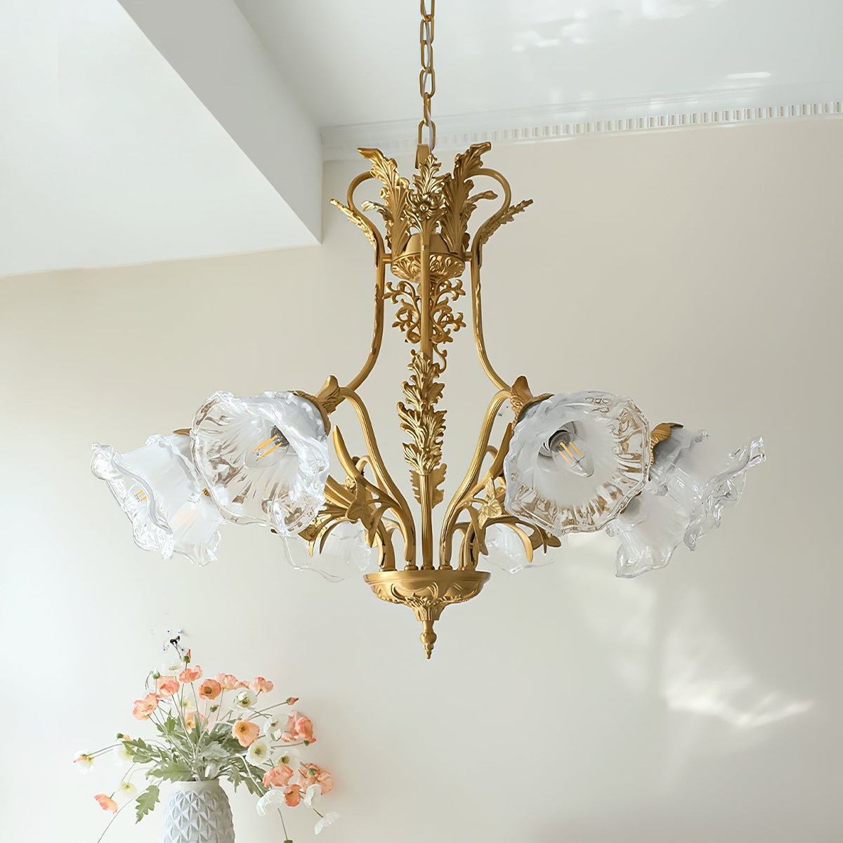 The ceiling mount and adjustable 50cm hanging chain.
