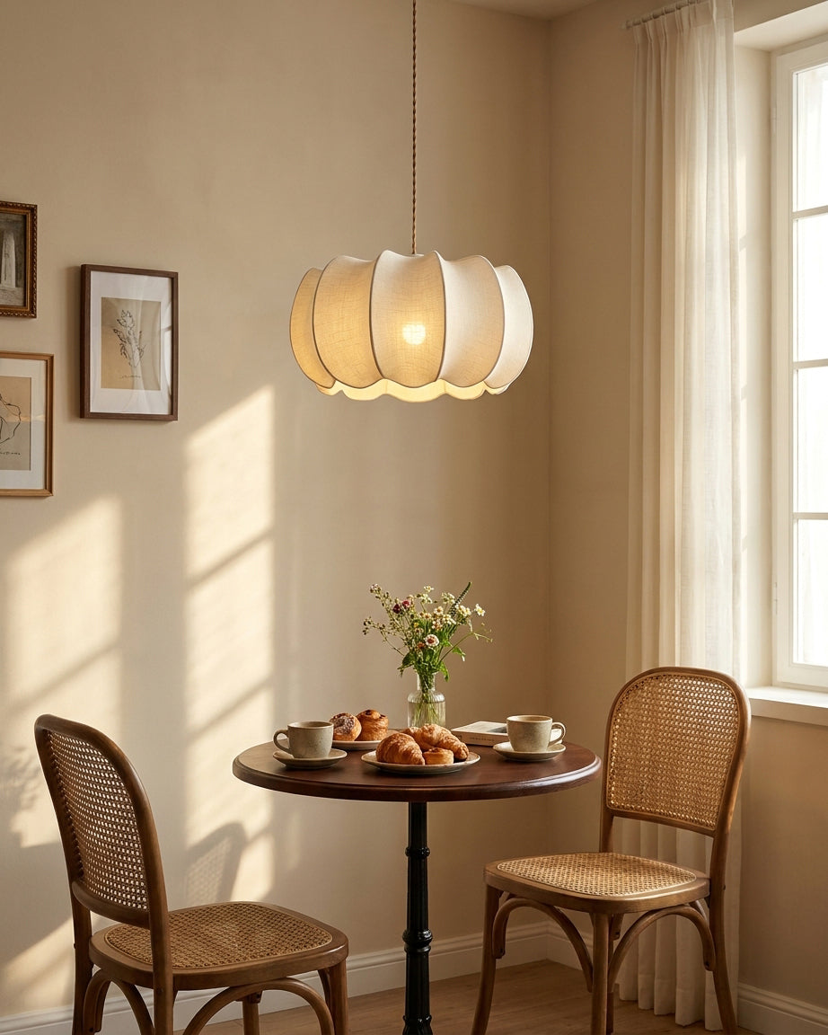 Elaeenne Suspension en Pétales