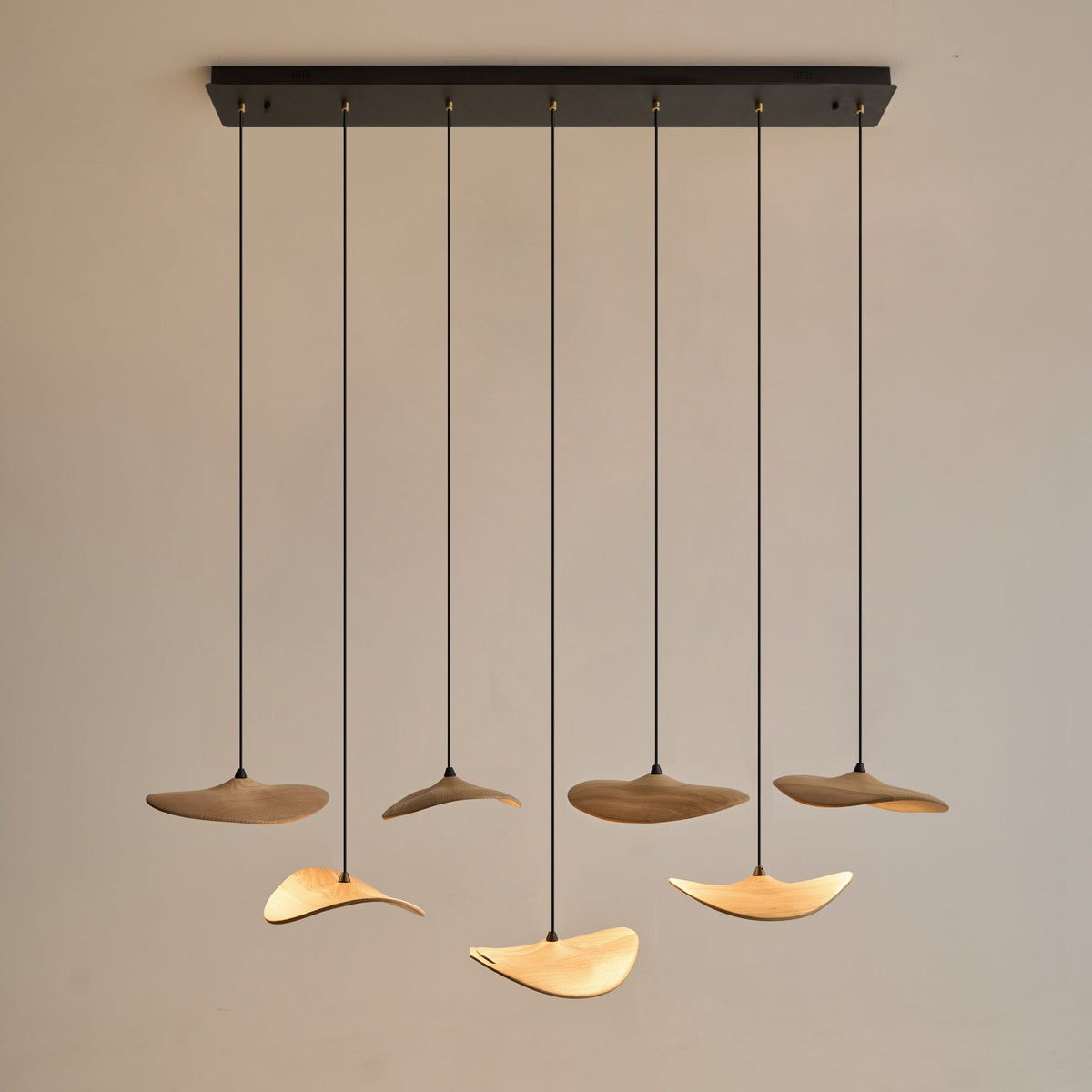 Saluna Lustre Bois Feuille Vide Minimaliste