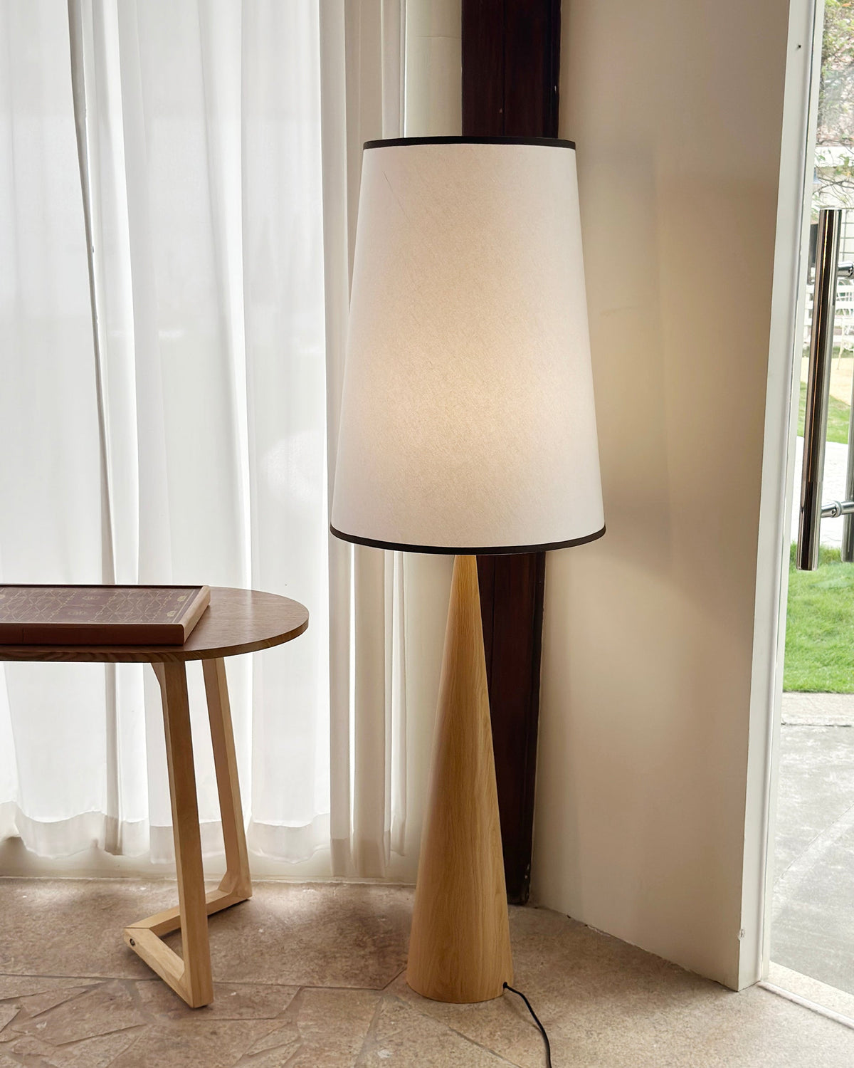 Tage Lampadaire