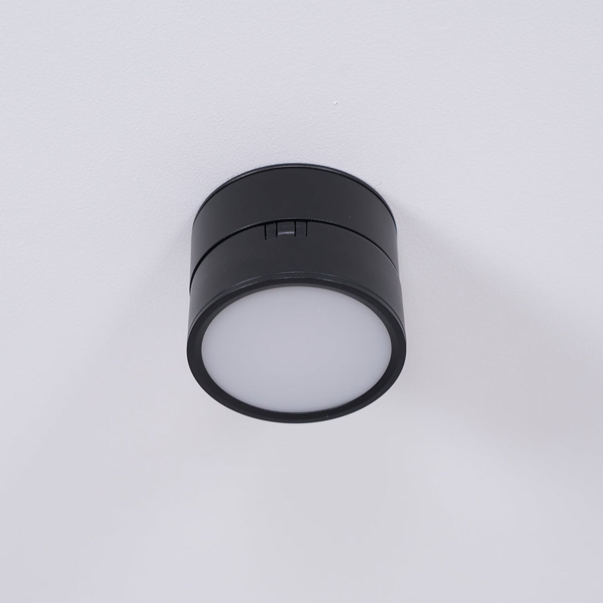Xavo Surface Recessed Light Spot-Neutral Decor