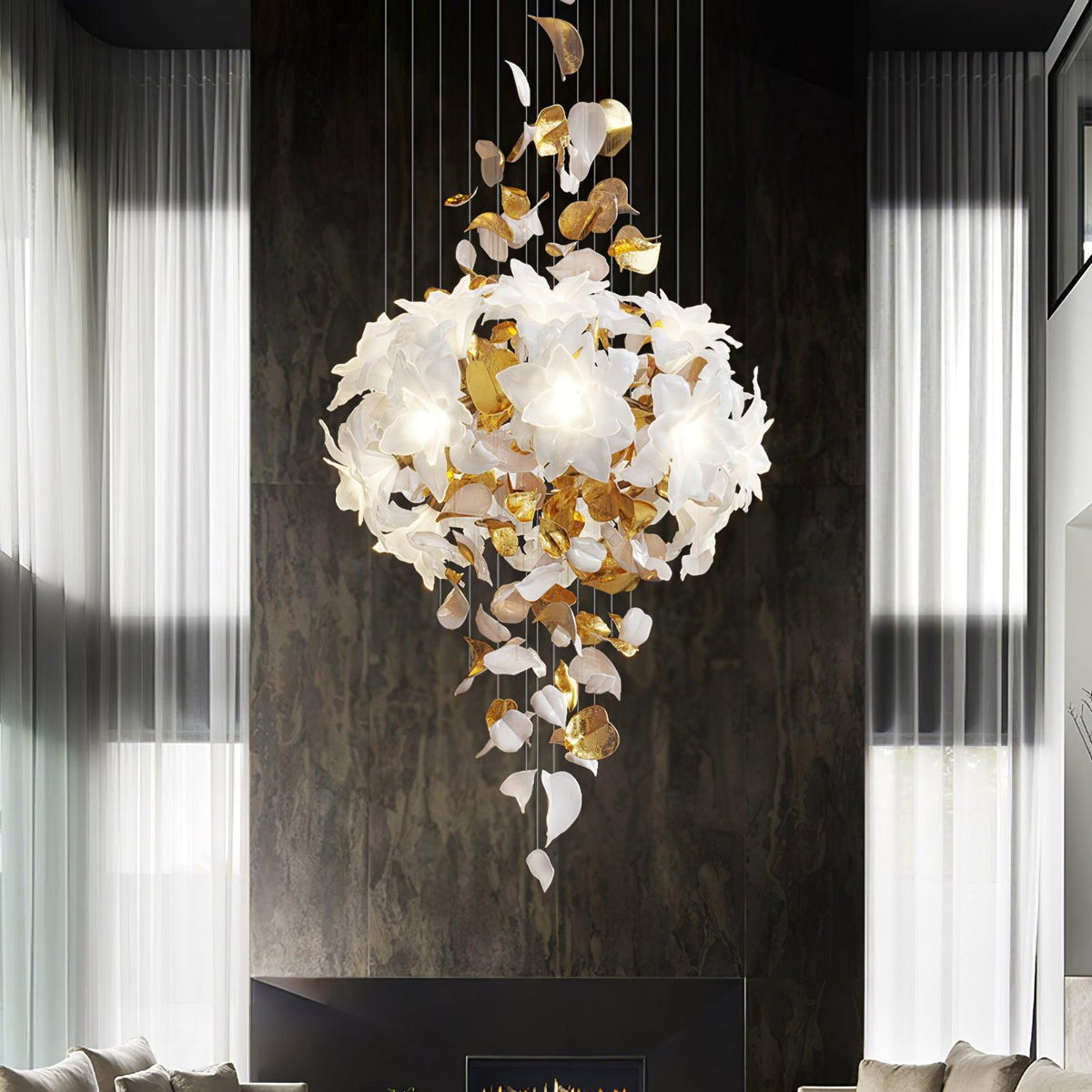 Brenenna Lustre en Laiton Fleurs Volantes et Papillons