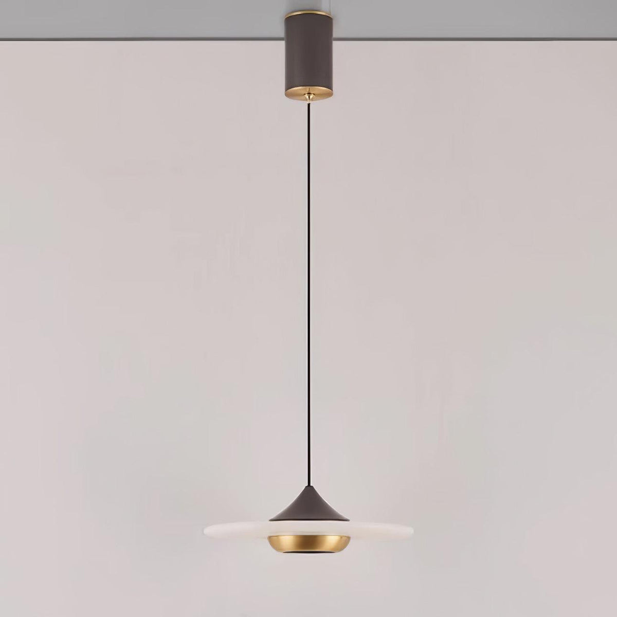 Liorice Suspension en Marbre Confortable