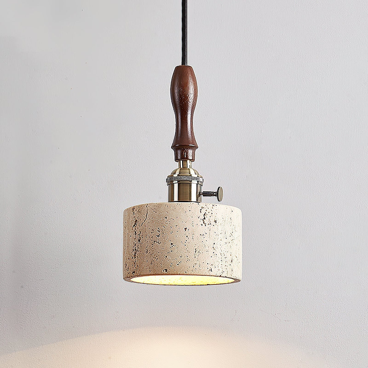 Sycaran Suspension Noyer Travertin Moderne